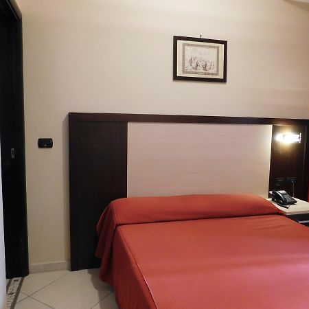 Hotel Risberg Gallipoli Bagian luar foto