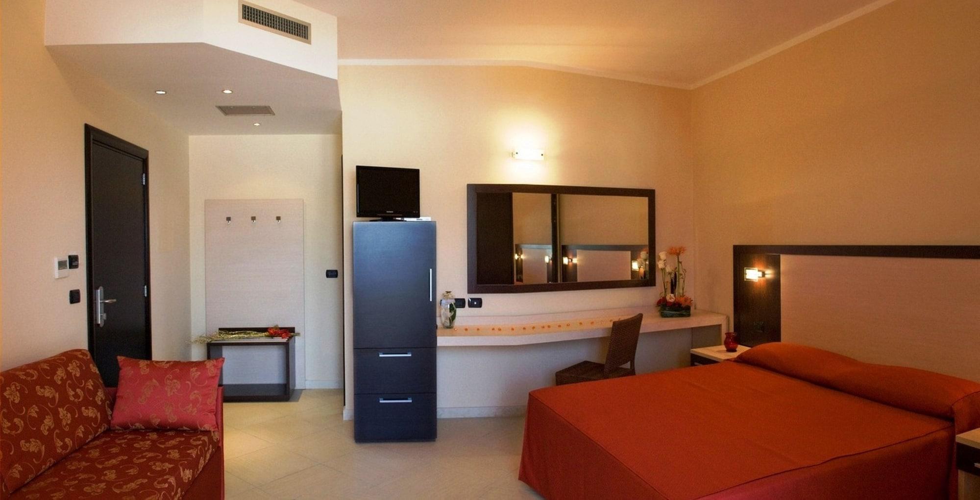 Hotel Risberg Gallipoli Bagian luar foto