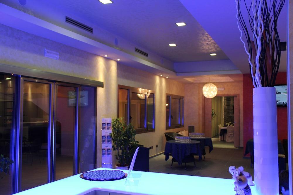 Hotel Risberg Gallipoli Bagian luar foto